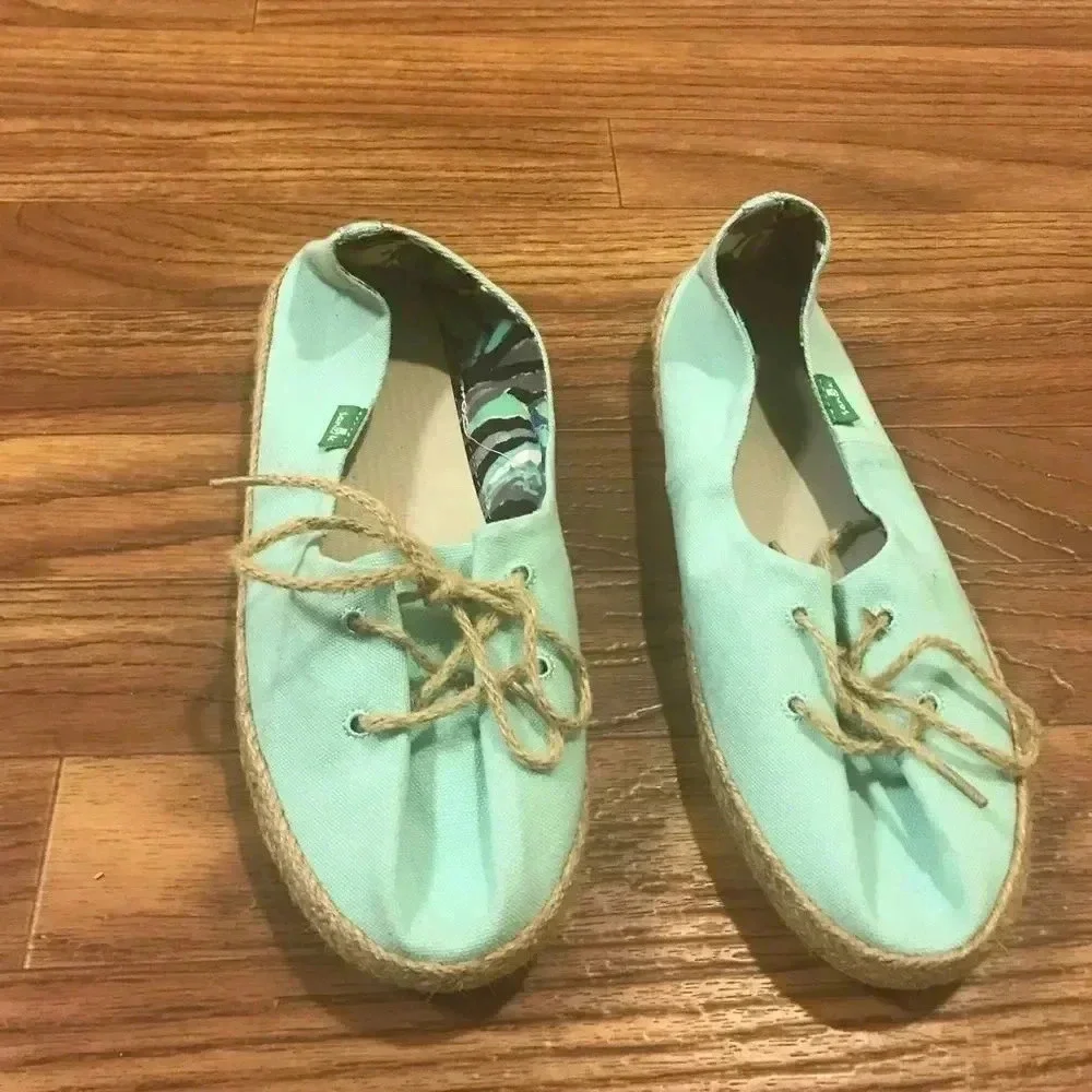 NWOT Sanuk mint flats
